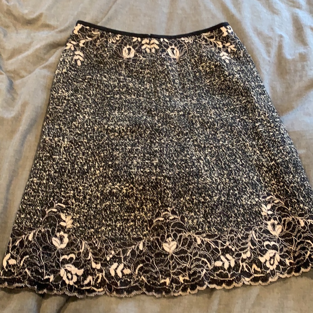 DKNY skirt - Picture 3 of 4